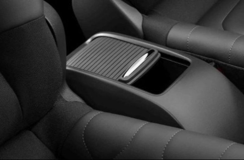 Functional https://www.twall.co.uk/assets/media/citroenc3aircrossarmrest.jpeg