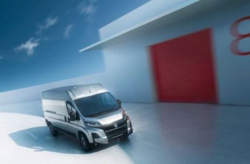 Range: Travel far https://www.twall.co.uk/assets/media/movanoelectriconthemove.jpeg