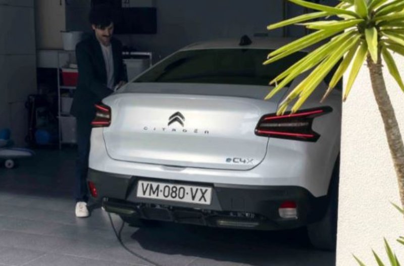 New LED rear lights https://www.twall.co.uk/assets/media/rearofthecitroenc4x.jpeg