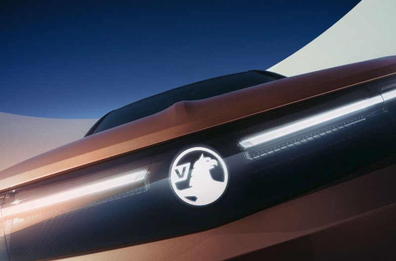 https://www.twall.co.uk/assets/media/vauxhallgrandlandheadlights.jpeg