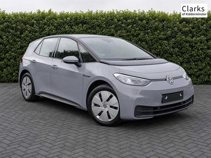 2022 VOLKSWAGEN ID.3 PRO 58KWH LIFE HATCHBACK 5DR ELECTRIC AUTO 145 PS 2022 AUTOMATIC 32,000... photo